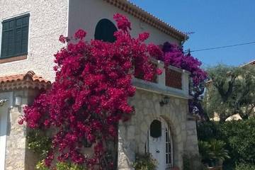 Villa pour 8 personnes, avec jardin et terrasse dans Cap d’Antibes