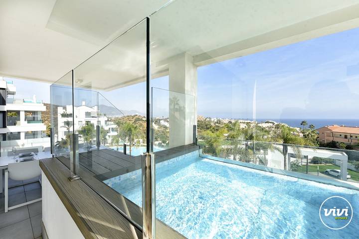 Apartment for 5 people, with ocean view and terrace in Mijas Costa
