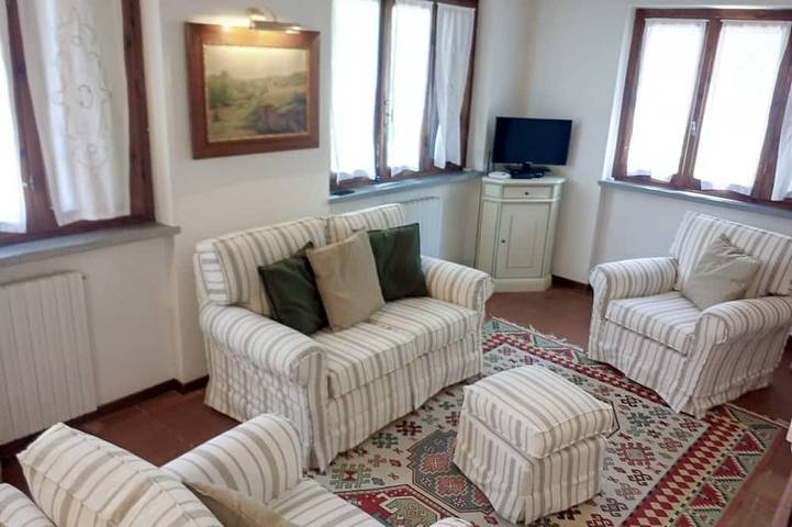 Jolie maison dans la campagne de Camaiore Réduction De Dernière Minute 10% in Camaiore, Riviera Italienne