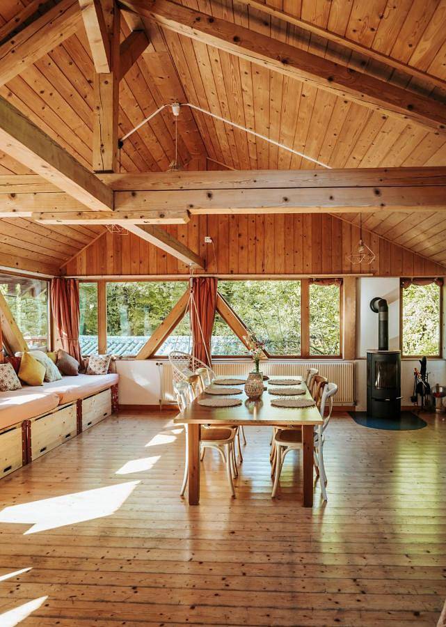 Gîte pour 5 personnes, avec balcon, adapté aux familles dans Saint-Ursanne - 2