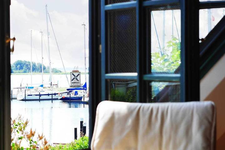 Ferienhaus für 5 Personen, mit Balkon in Lemkenhafen