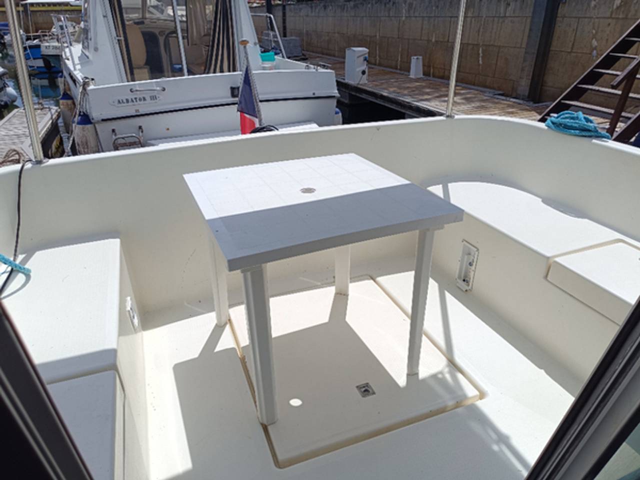 Séjour insolite sur un bateau à quai - 8 pers. in Cognac, Charente