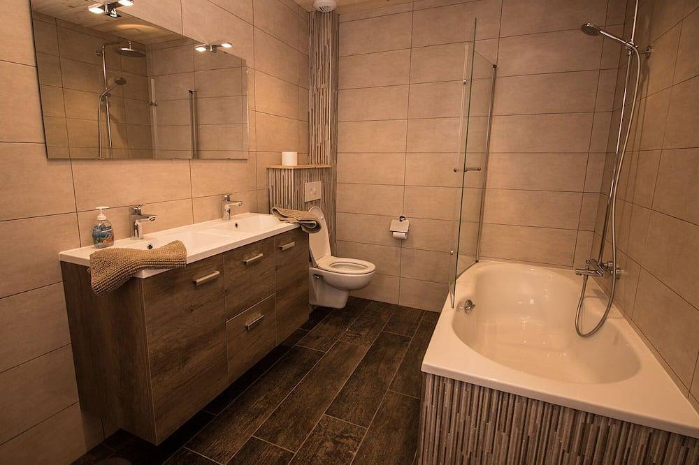 Luxuriöses Chalet im Ferienort Montchavin-les-Coches. in La Plagne, Bellentre