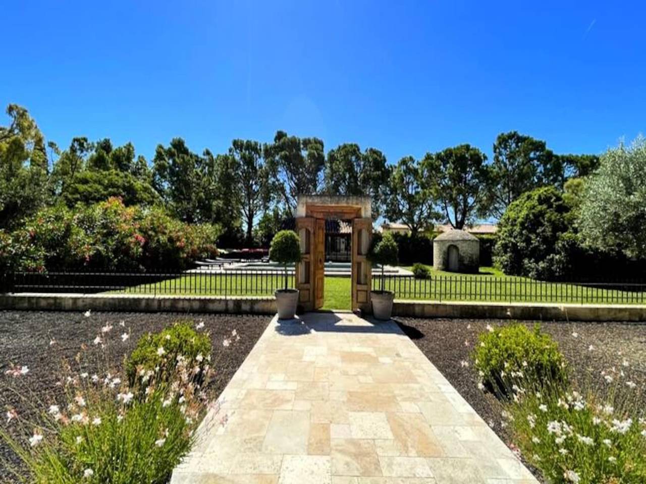 Apartamento entero, Casas y Villas para 8 Personas in Berre-l'Étang, Istres region