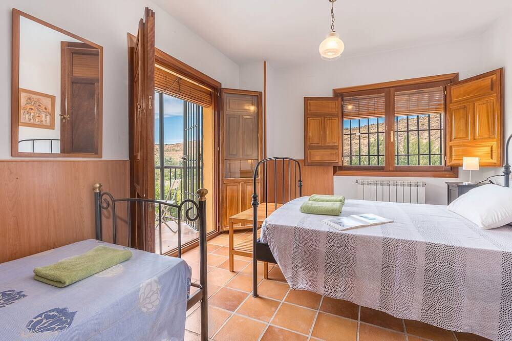 Casa rural 'Hitos' con vistas a la montaña, Wi-Fi y aire acondicionado in Barrio de la Vega, Monachil