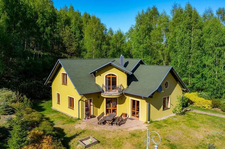 Ferienhaus für 15 Personen, mit Garten und Sauna