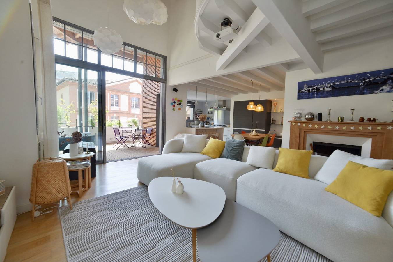 Entire apartment, Magnificent apartment with terrace in Toulouse in Toulouse, Toulouse region