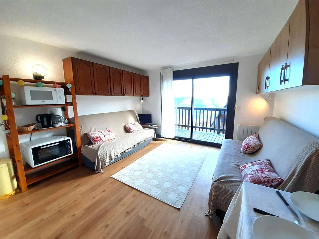 Ganze Wohnung, Gemütliches Chalet für 4 Personen mit Balkon, nahe Skiliften, Shuttle in Schulferien, St-Lary-Soulan in Saint-Lary-Soulan, Nationalpark Pyrenäen