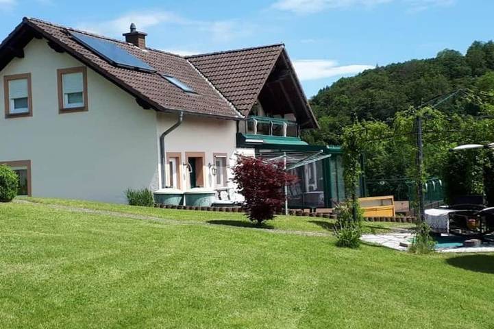 Ferienwohnung für 2 Personen, mit Balkon und Garten in Waxweiler