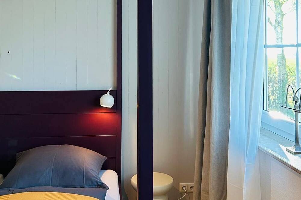 Ferienhaus Landleven im Grünen mit 2 Schlafzimmern - neues Zimmer in Hessenburg, Saal