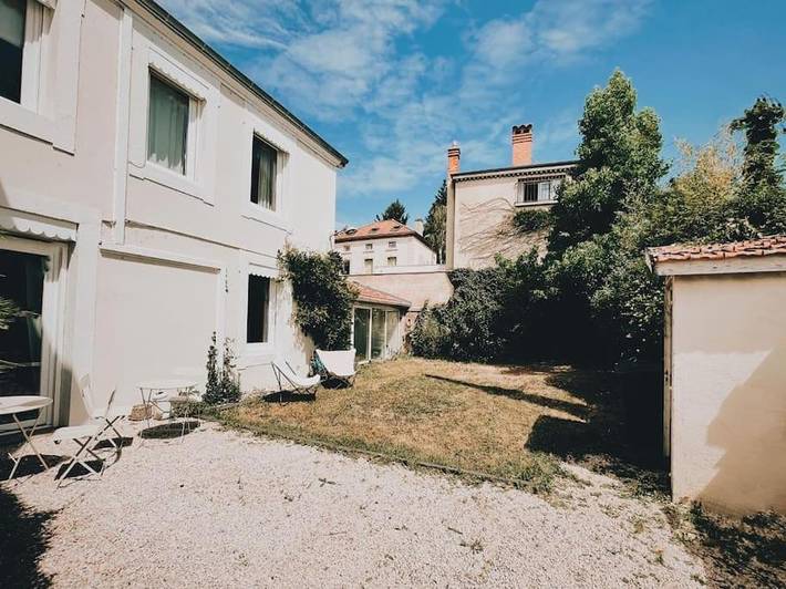 Location de vacances pour 6 personnes, avec terrasse et jardin à Andrézieux-Bouthéon - 2