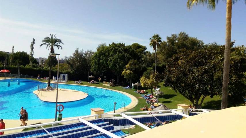 Apartamento de vacaciones para 4 personas, con terraza además de piscina y vistas - 1