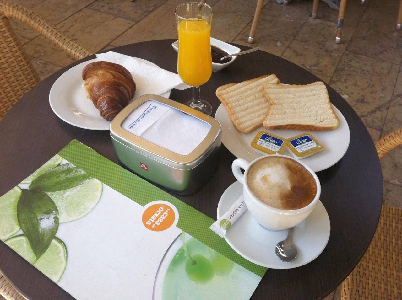 Alojamiento y desayuno para 4 personas con terraza in Valencia City Centre, Valencia