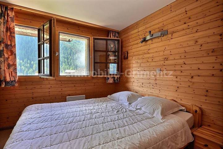 Ganze Wohnung, Komfortable 2-stöckige Wohnung für 6 bis 8 Personen, Wohnzimmer mit 1 Doppelschlafsofa, Kochnische m in Grimentz, Anniviers
