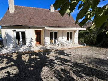 Gîte pour 6 personnes, avec jardin à Montgesty