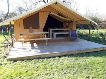 Camping pour 4 Personnes dans Vendoire, Périgord Vert, Photo 3