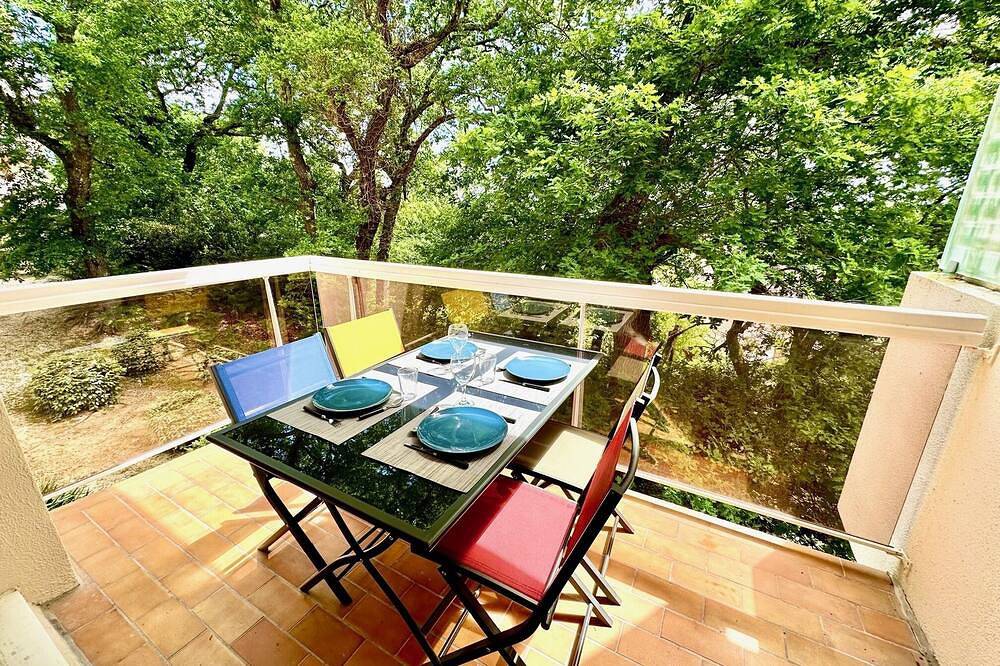 Ganze Wohnung, Newly renovated apartment with swimming pool 10 minutes from the beach. in Arcachon, Arcachon und Umgebung