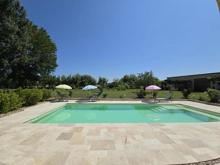 Location de vacances pour 4 personnes, avec Terrasse ainsi que Jardin et Piscine à Lamonzie-Saint-Martin - 4