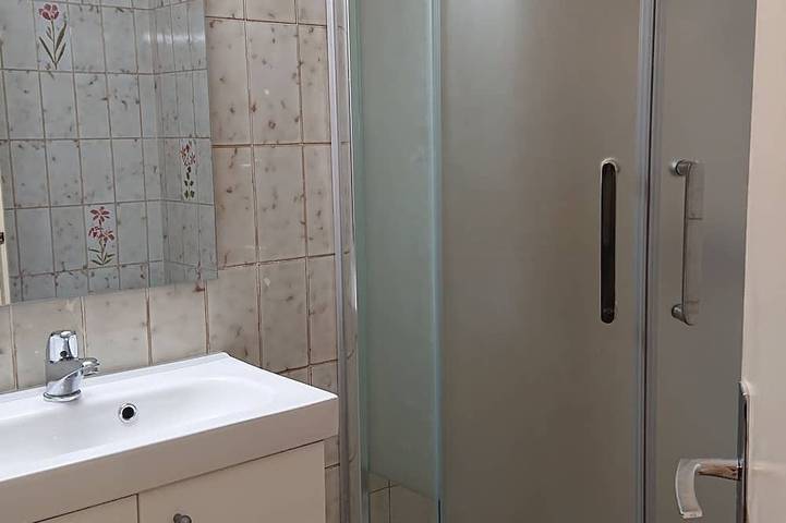 Gîte pour 4 personnes, avec balcon dans Office De Tourisme De Vernet Les Bains - 3