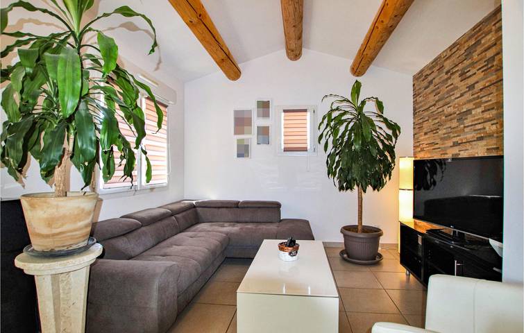 Location de vacances pour 8 personnes, avec piscine ainsi que jardin et terrasse à Aubignan - 4