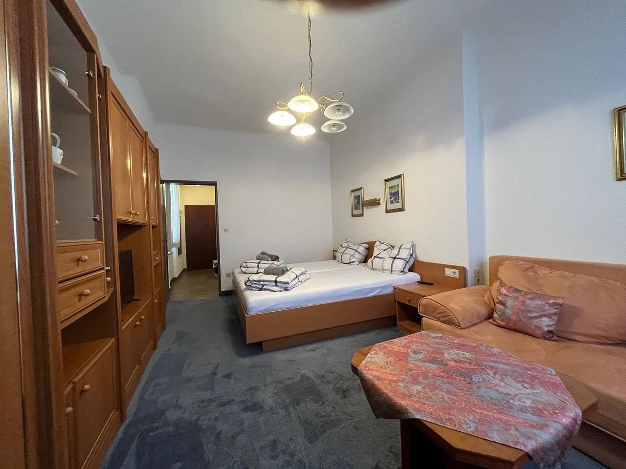 Ganze Ferienwohnung, Mariazellerhof Room 113 in St. Pölten, Mostviertel Region