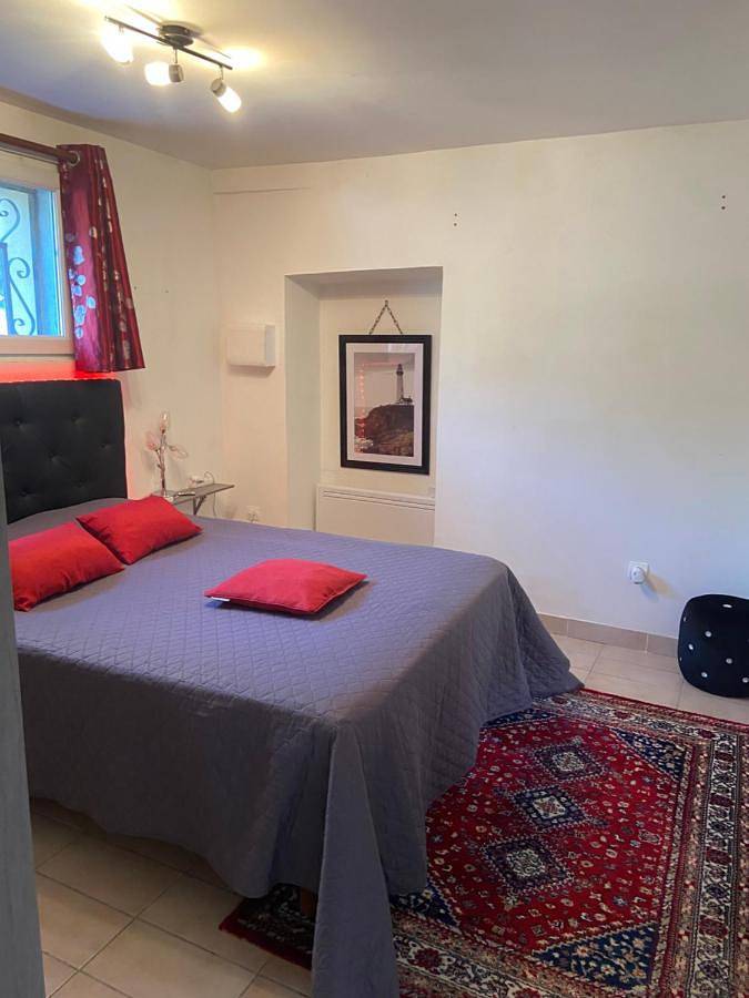 Gîte pour 3 personnes, avec sauna et terrasse à Molières-sur-Cèze - 4