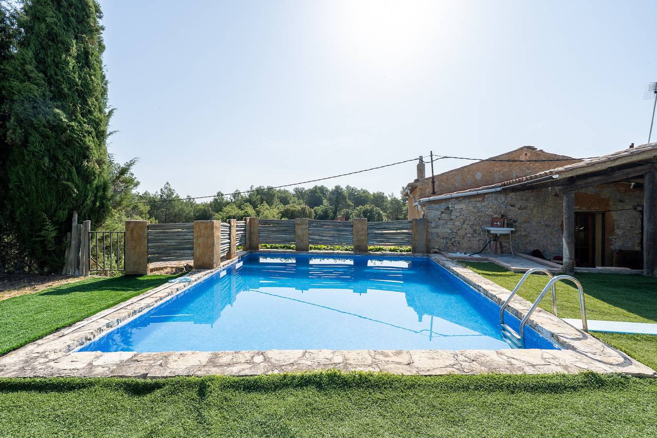 Casa rural 'Caltiku' con vistas a la montaña, piscina privada y terraza privada in Querol, Alto Campo