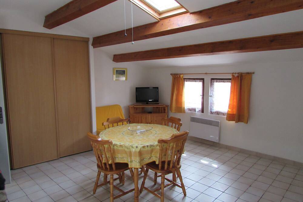 Apartamento entero, Moustiers Sainte Marie Studio Centro 28m2 in Moustiers-Sainte-Marie, Parc naturel régional du Verdon