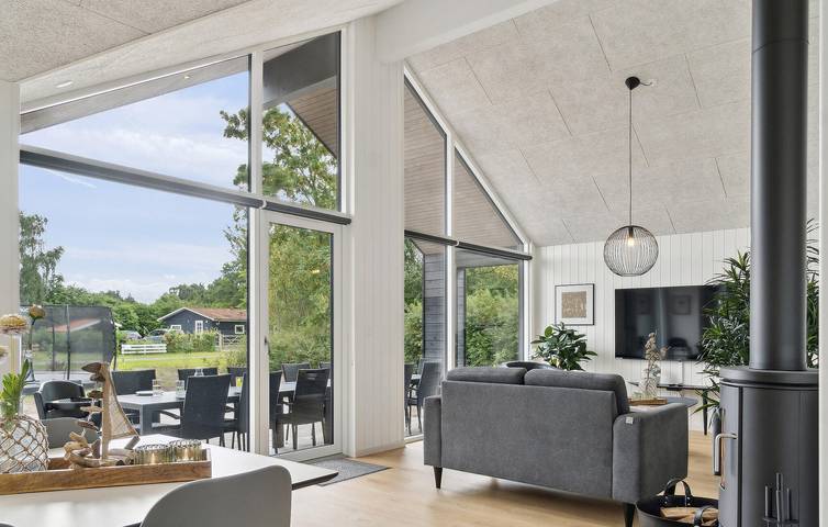 Ferienhaus für 14 Personen, mit Garten und Terrasse sowie Sauna und Pool in Kramnitse - 4