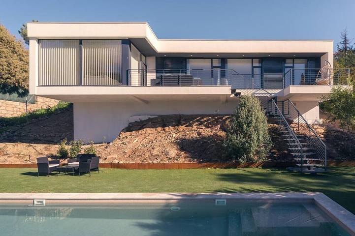 Villa pour 6 personnes, avec jardin ainsi que balcon et piscine - 1