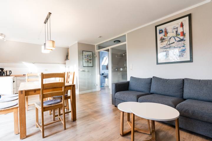 Ferienhaus für 8 Personen, mit Balkon und Garten an der Ostsee