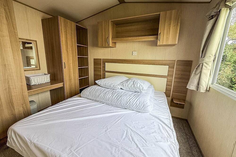 8 berth caravan at California Cliffs by Scratby beach in Norfolk in California (Great Yarmouth), Great Yarmouth