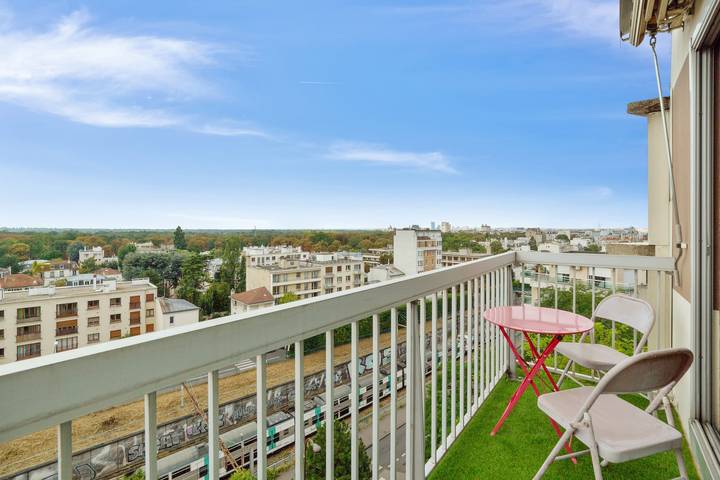 Gîte pour 4 personnes, avec balcon, adapté aux familles à Vincennes - 2