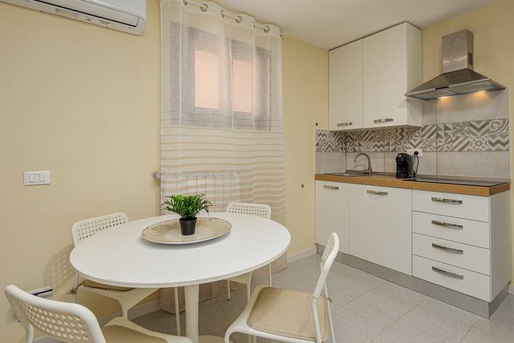 Ferienhaus "Dependance mit Pool" mit Gemeinschaftspool und Wlan in Punta Molara, San Teodoro