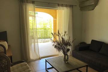 Gîte pour 4 personnes, avec terrasse à Sorbo-Ocagnano