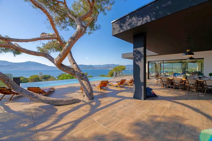 Location de vacances pour 16 personnes, avec piscine ainsi que jardin et terrasse, adapté aux familles dans Porticcio - 4