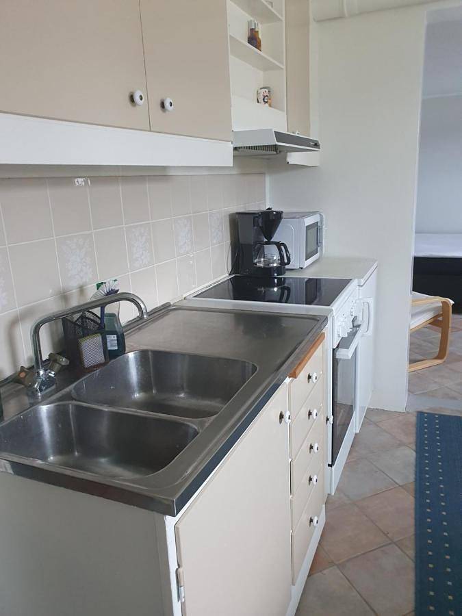 Ganze Wohnung, 50 m till bad i centrala Skärhamn in Toftenäs, Norra Västkusten