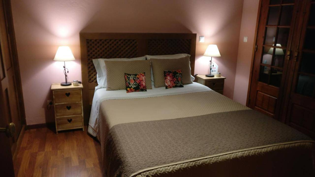 Apartamento de férias inteiro, Standard Twin Room with Shared Bathroom in Flamengos, Ilha do Faial
