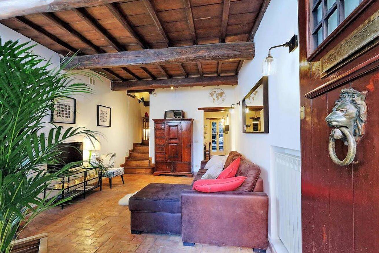 Geheel appartement, Vakantieappartement voor 6 personen met balkon/terras in Trastevere, Rome