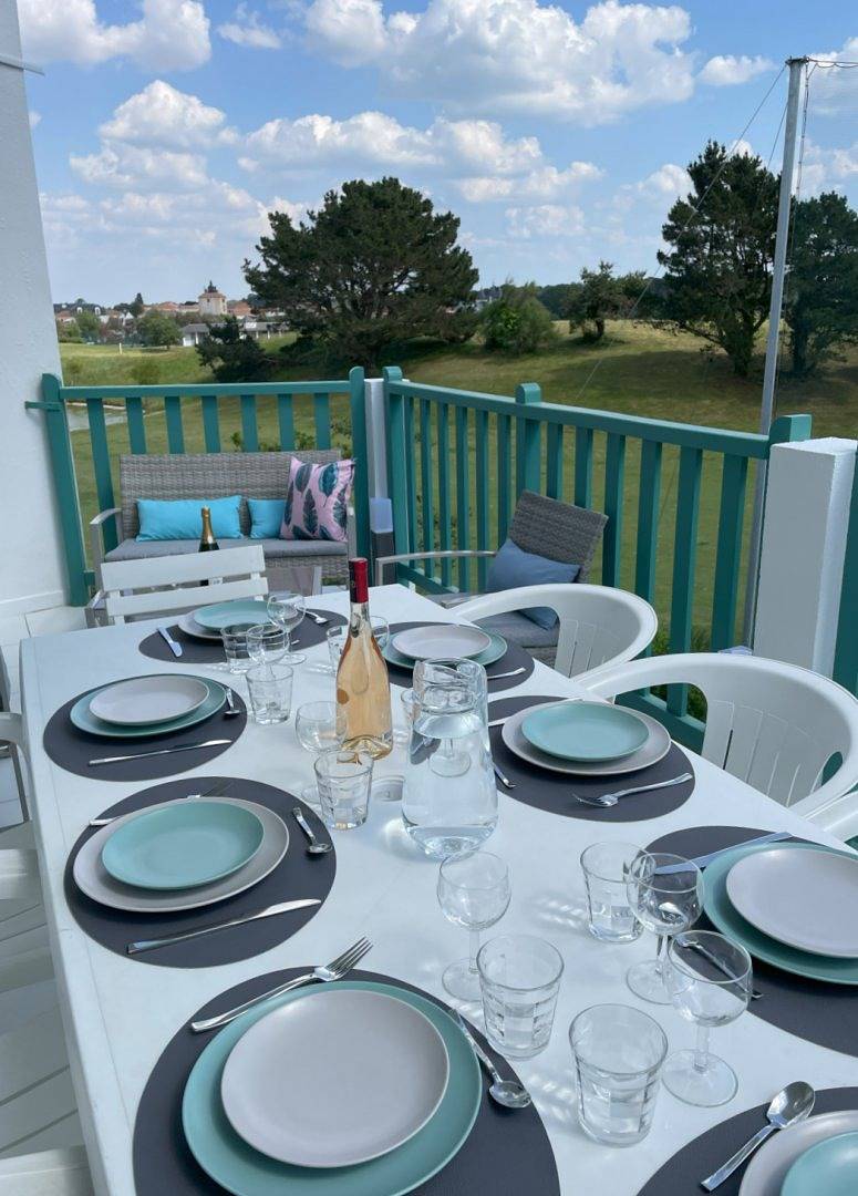 Appartement entier, Appartement T4 avec piscine « La Terrasse du Golf Bourgenay » in Talmont-Saint-Hilaire, Vendée