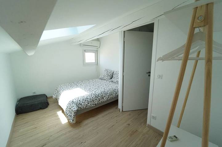 Gîte pour 6 personnes, avec terrasse dans Port de Saint-Jean - 2