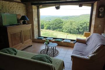 Gîte pour 7 personnes, avec terrasse à Valojoulx