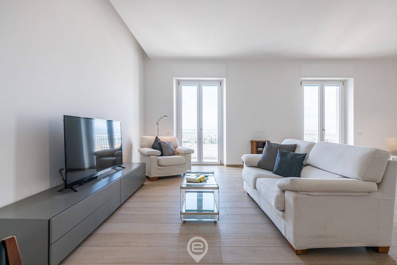 Hel lejlighed, Enchanting Panoramic Retreat in Stampace, Cagliari