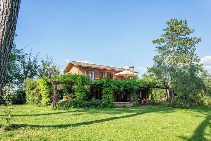 Casa vacanza per 8 persone, con piscina, con animali domestici in Magliano Sabina