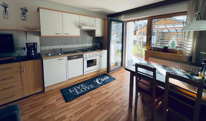 Ferienwohnung für 5 Personen, mit Ausblick in Zams - 2