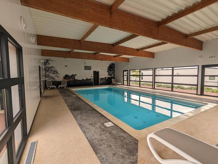 Hôtel pour 4 personnes, avec vue ainsi que jardin et piscine à Le Gâvre - 2