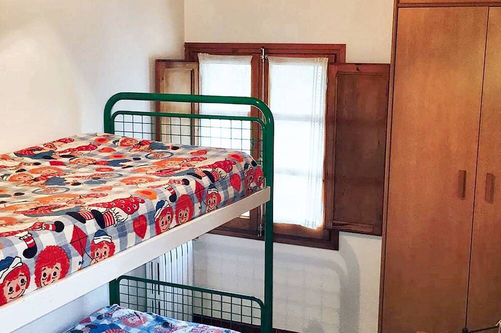 Homerez - Casa espaciosa en Tortosa con piscina privada in Tierras del Ebro, Provincia de Tarragona