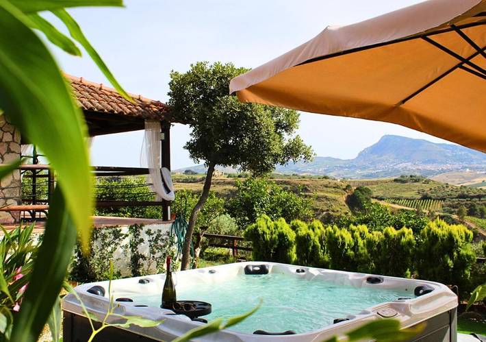 Villa per 6 persone, con giardino e idromassaggio in Partinico