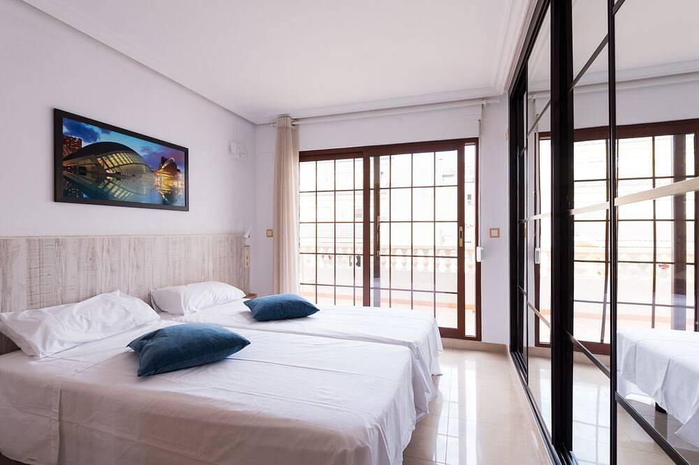 Entire apartment, Beautiful apartment in front of the beach in Playa Carrer La Mar, el Campello