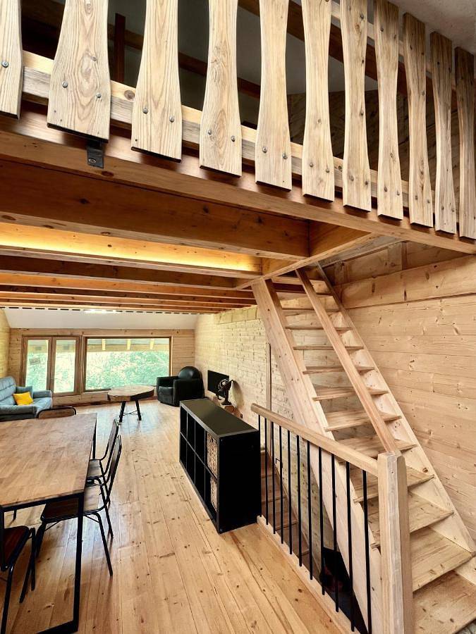 Gîte pour 8 personnes, avec vue ainsi que terrasse et jardin à Seythenex - 4